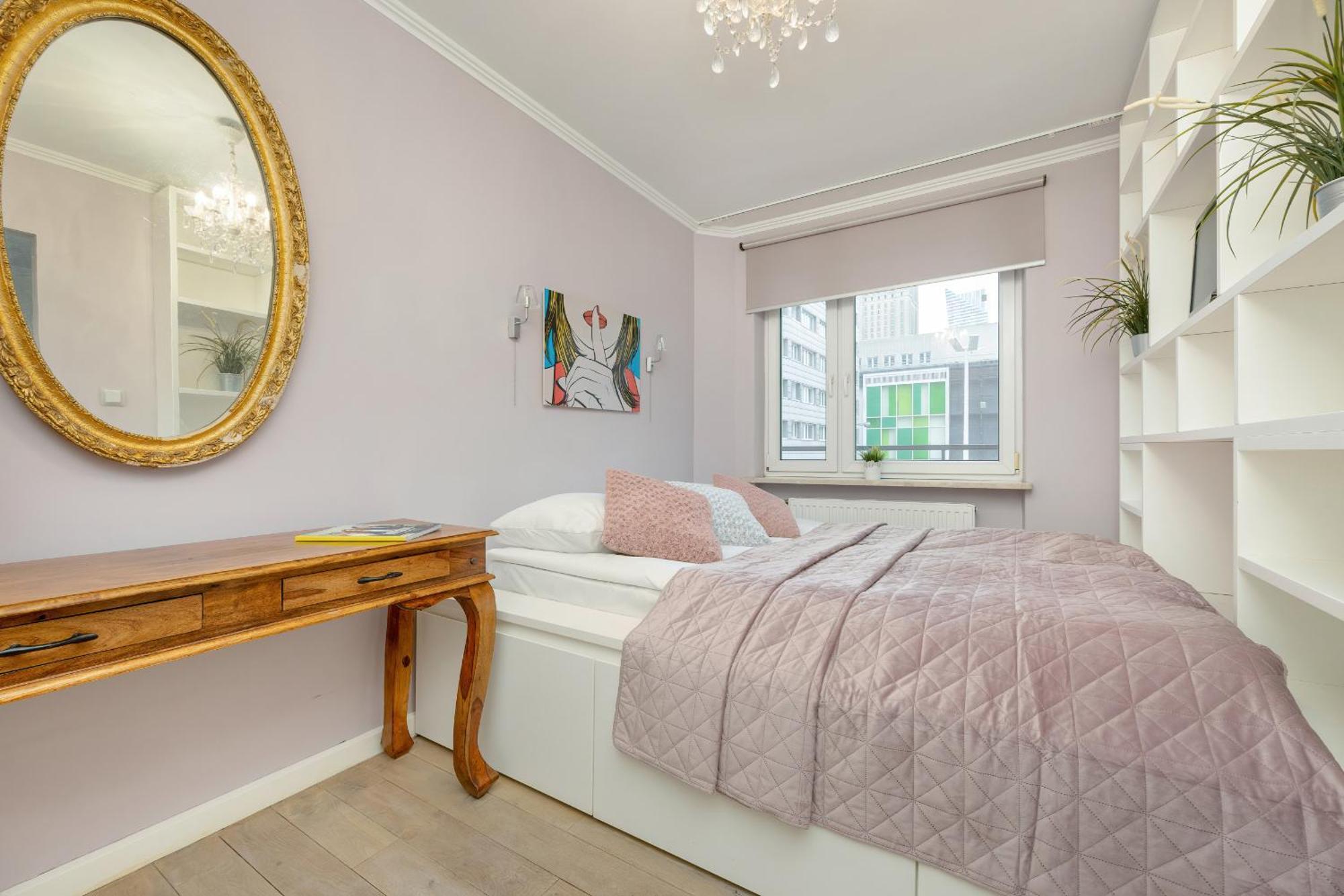 Apartment Near Metro Swietokrzyska By Renters Warsaw